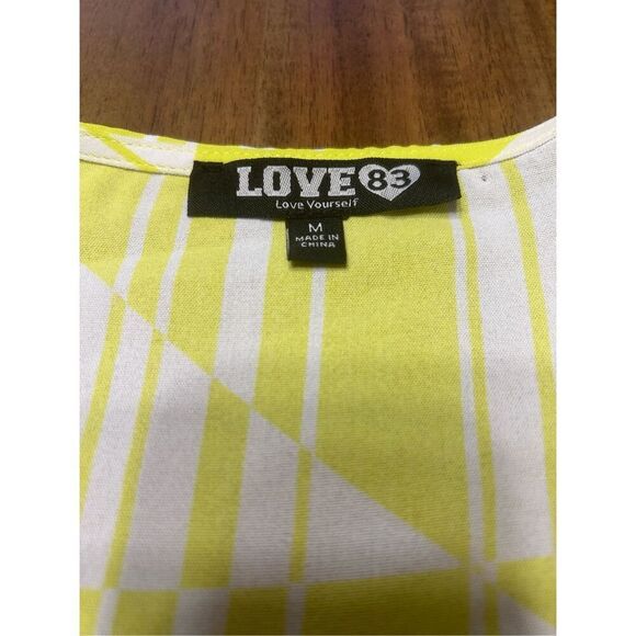 Tropical Mixed print puff sleeve tie front crop top neon green size medium - Picture 5 of 8